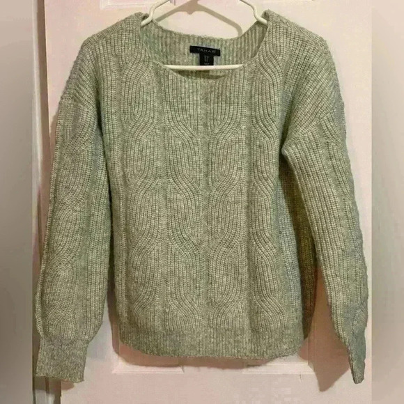 Tahari Sweater Womens Size S Sage Green Long Sleeve Pullover Casual Cable Knit - Picture 1 of 5